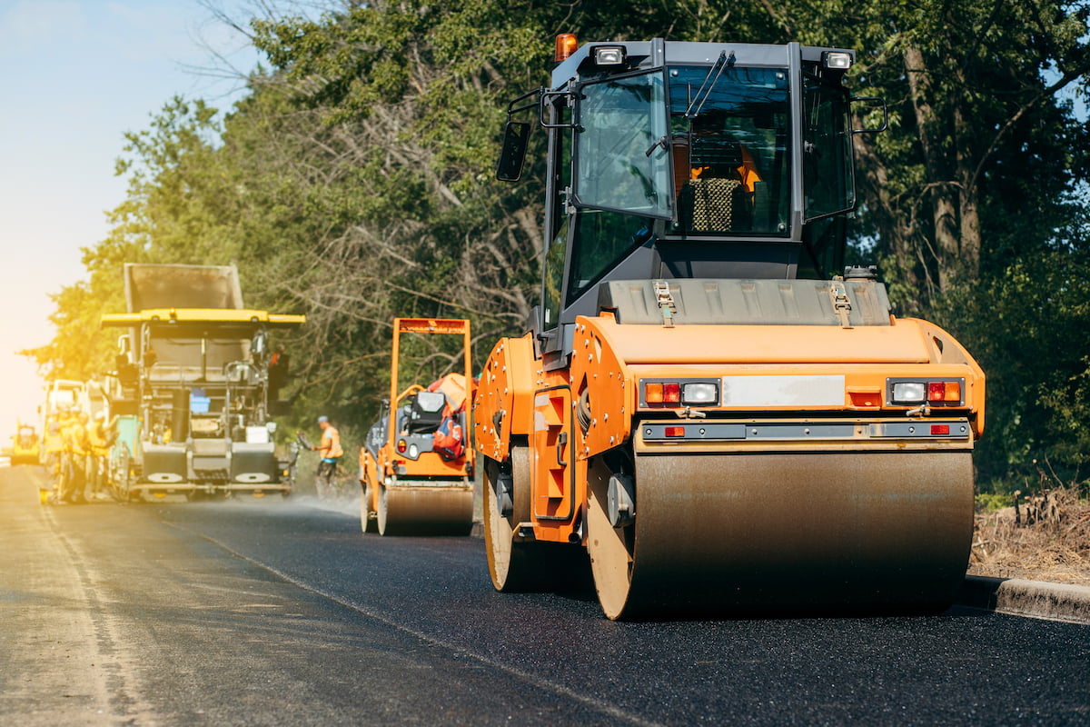 Asphalt roller